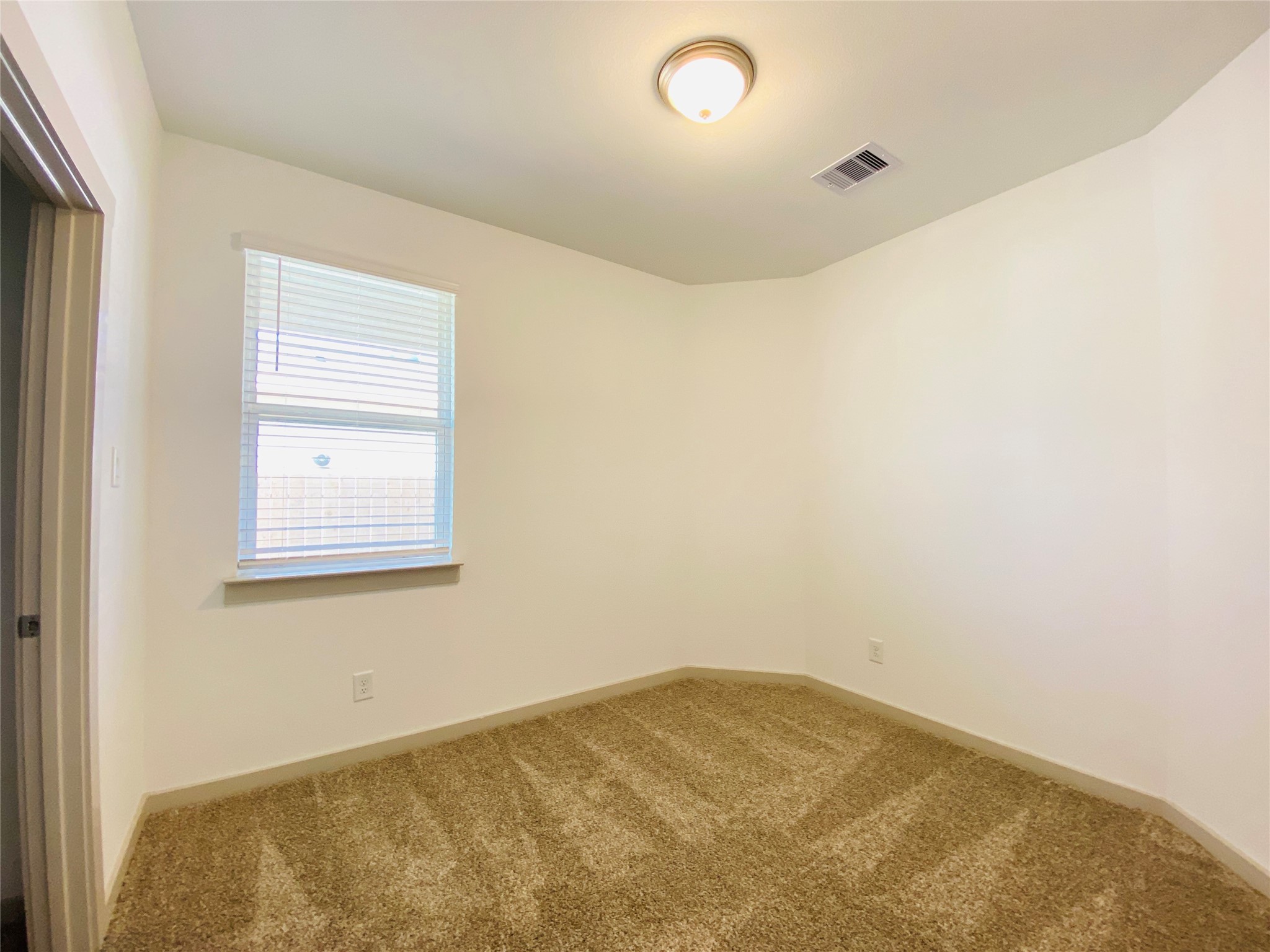 2811 White Summit Court Houston, TX 77047 - Photo 13 of 17