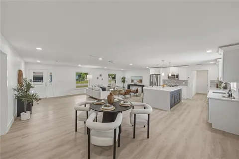 $615,000 | 3810 18th Avenue West, Bradenton, FL 34205