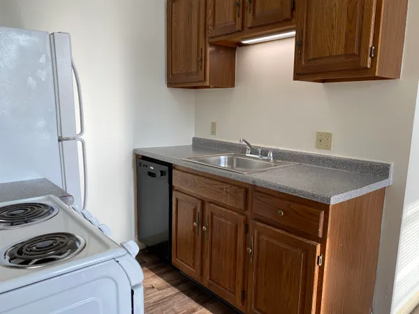 $1,621 | 124 Orange Street, Unit 300, Manchester, NH 03104