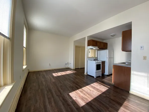 $1,621 | 124 Orange Street, Unit 300, Manchester, NH 03104