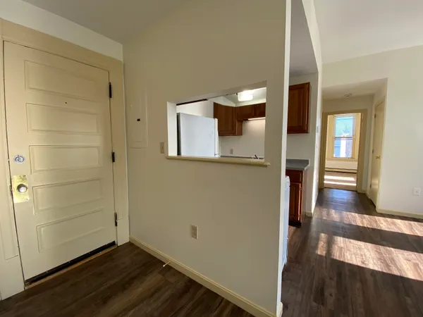 $1,621 | 124 Orange Street, Unit 300, Manchester, NH 03104