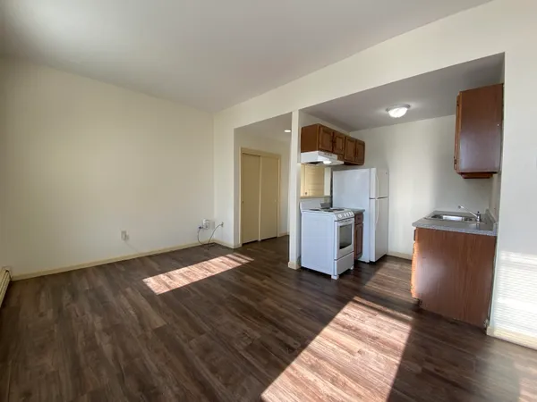 $1,621 | 124 Orange Street, Unit 300, Manchester, NH 03104