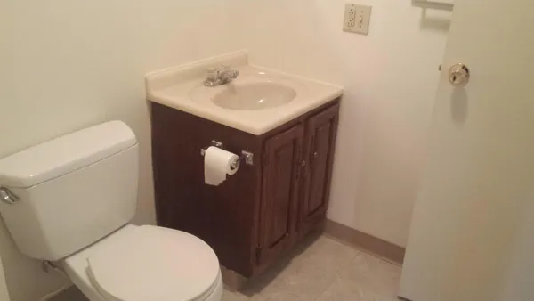 $1,621 | 124 Orange Street, Unit 300, Manchester, NH 03104