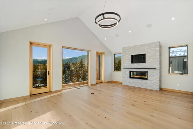 $3,550,000 | 159 Lakeview Drive, Basalt, CO 81621