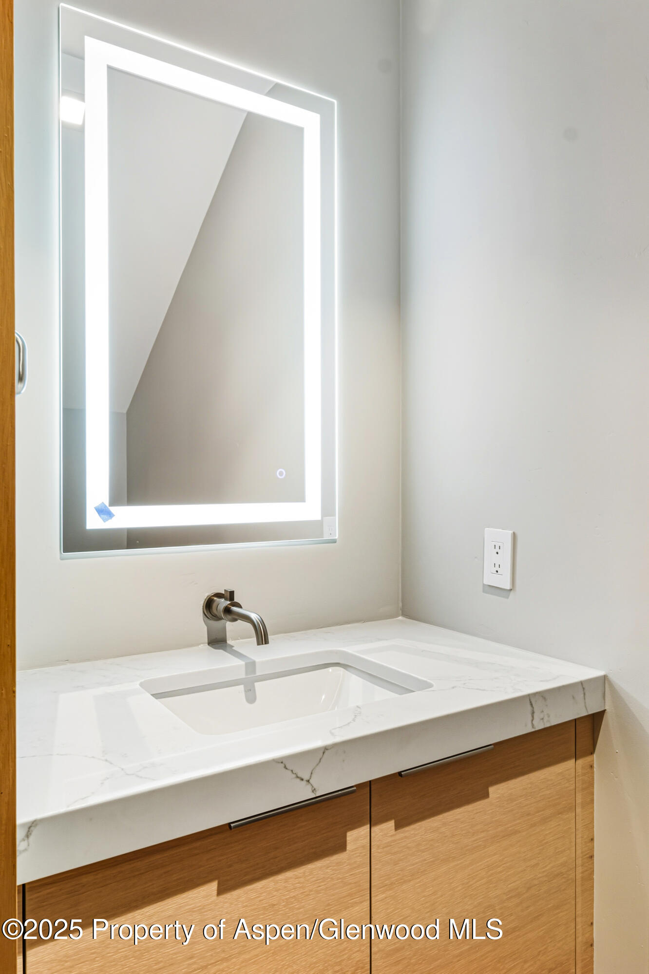 159 Lakeview Drive Basalt, CO 81621 - Photo 57 of 97 Entry Powder