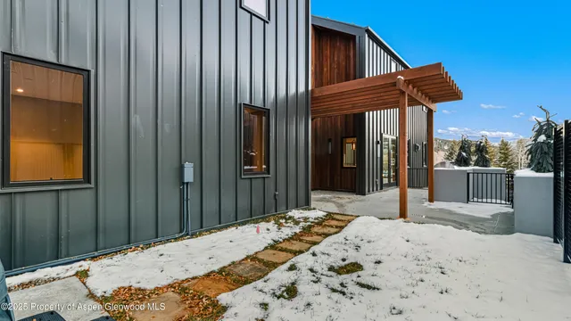 $3,550,000 | 159 Lakeview Drive, Basalt, CO 81621