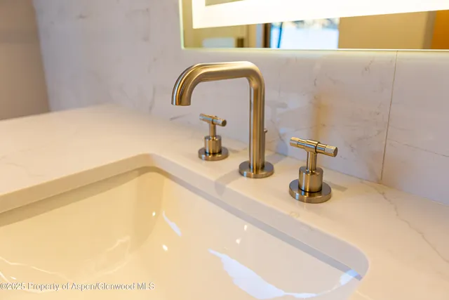 $3,550,000 | 159 Lakeview Drive, Basalt, CO 81621