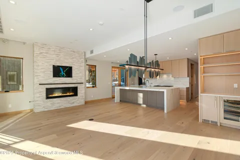 a view of a large window with front view