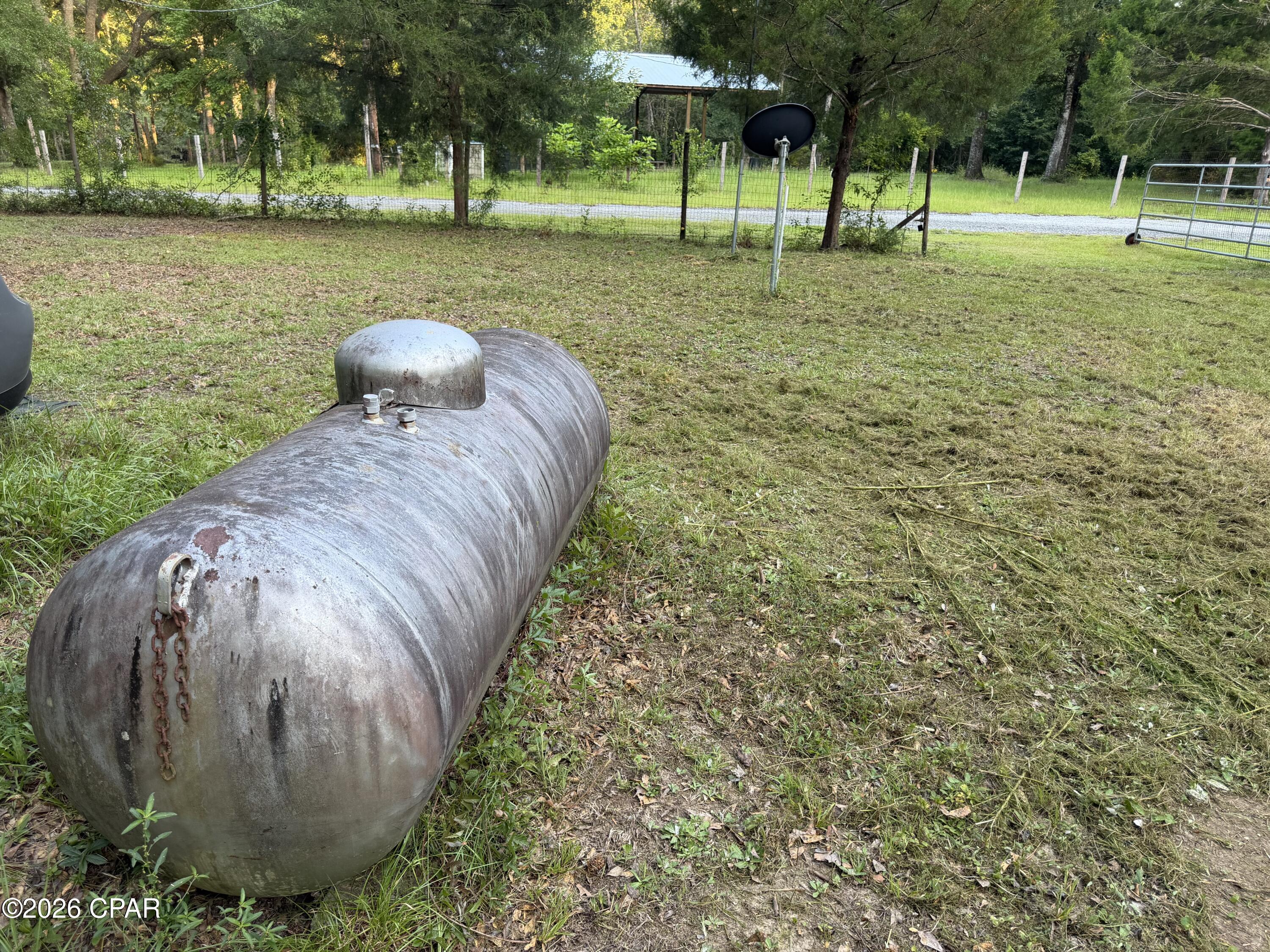 129 Landing Road Ponce de Leon, FL 32455 - Photo 10 of 19 Gallery Image 10
