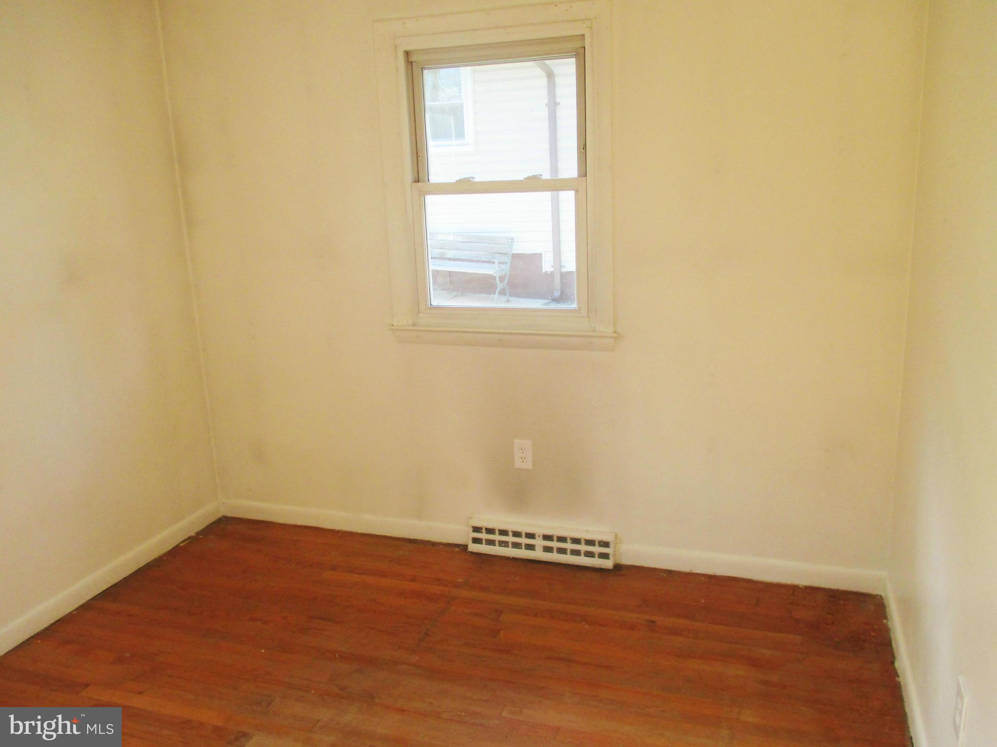 13 Charles Road Linthicum Heights, MD 21090 - Photo 11 of 18 Bedroom