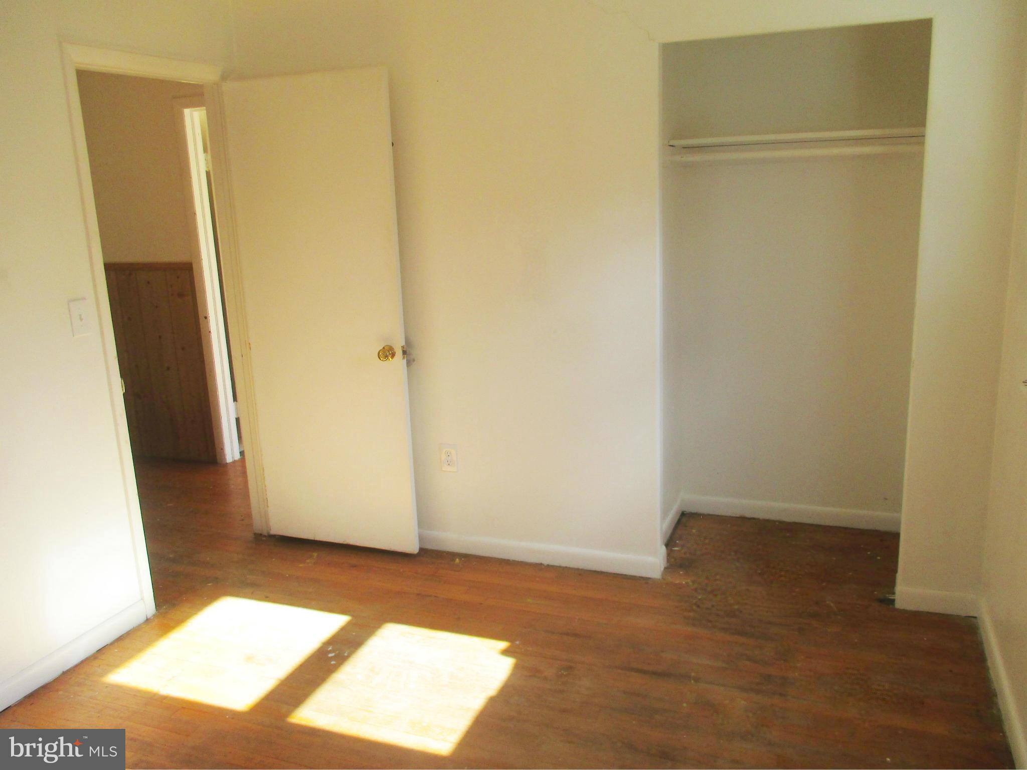 13 Charles Road Linthicum Heights, MD 21090 - Photo 12 of 18 Bedroom
