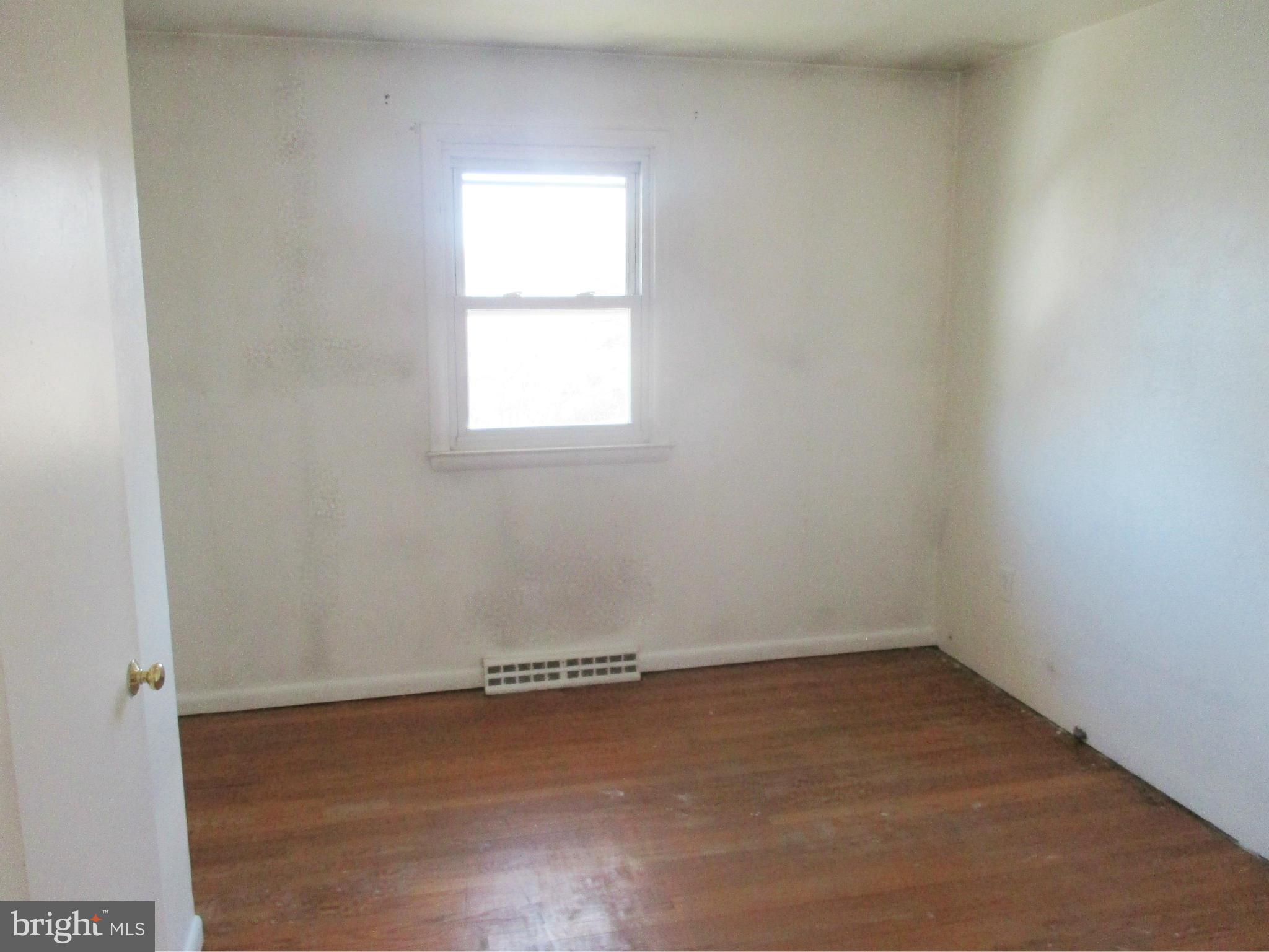 13 Charles Road Linthicum Heights, MD 21090 - Photo 7 of 18 Bedroom