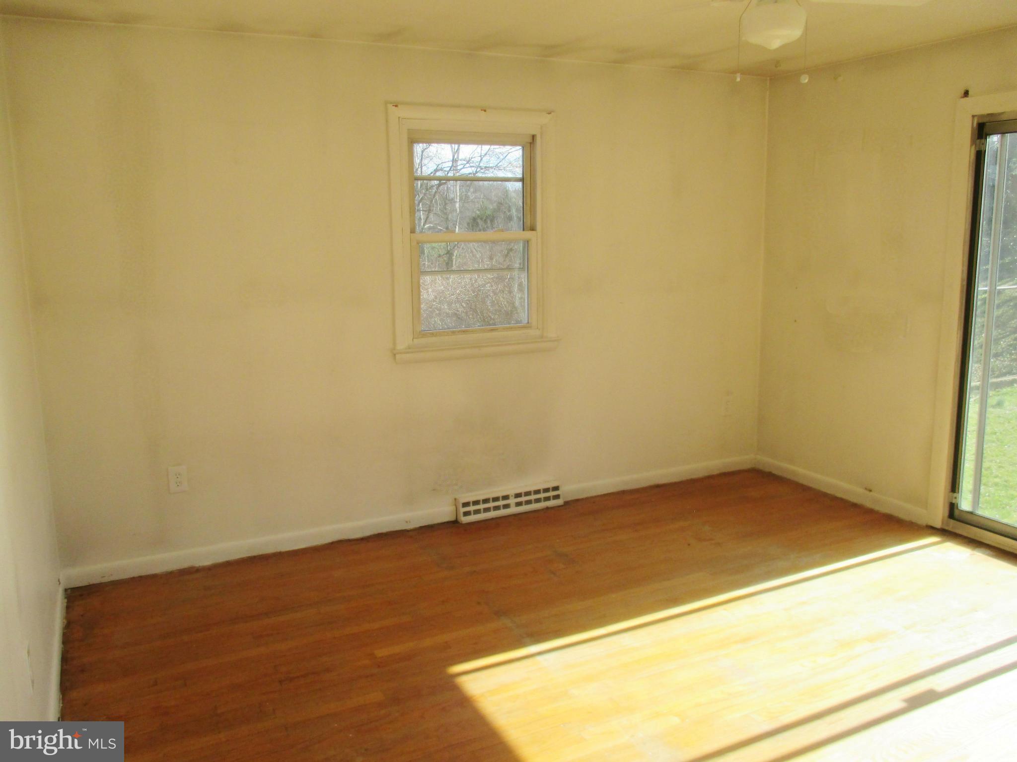13 Charles Road Linthicum Heights, MD 21090 - Photo 9 of 18 Bedroom