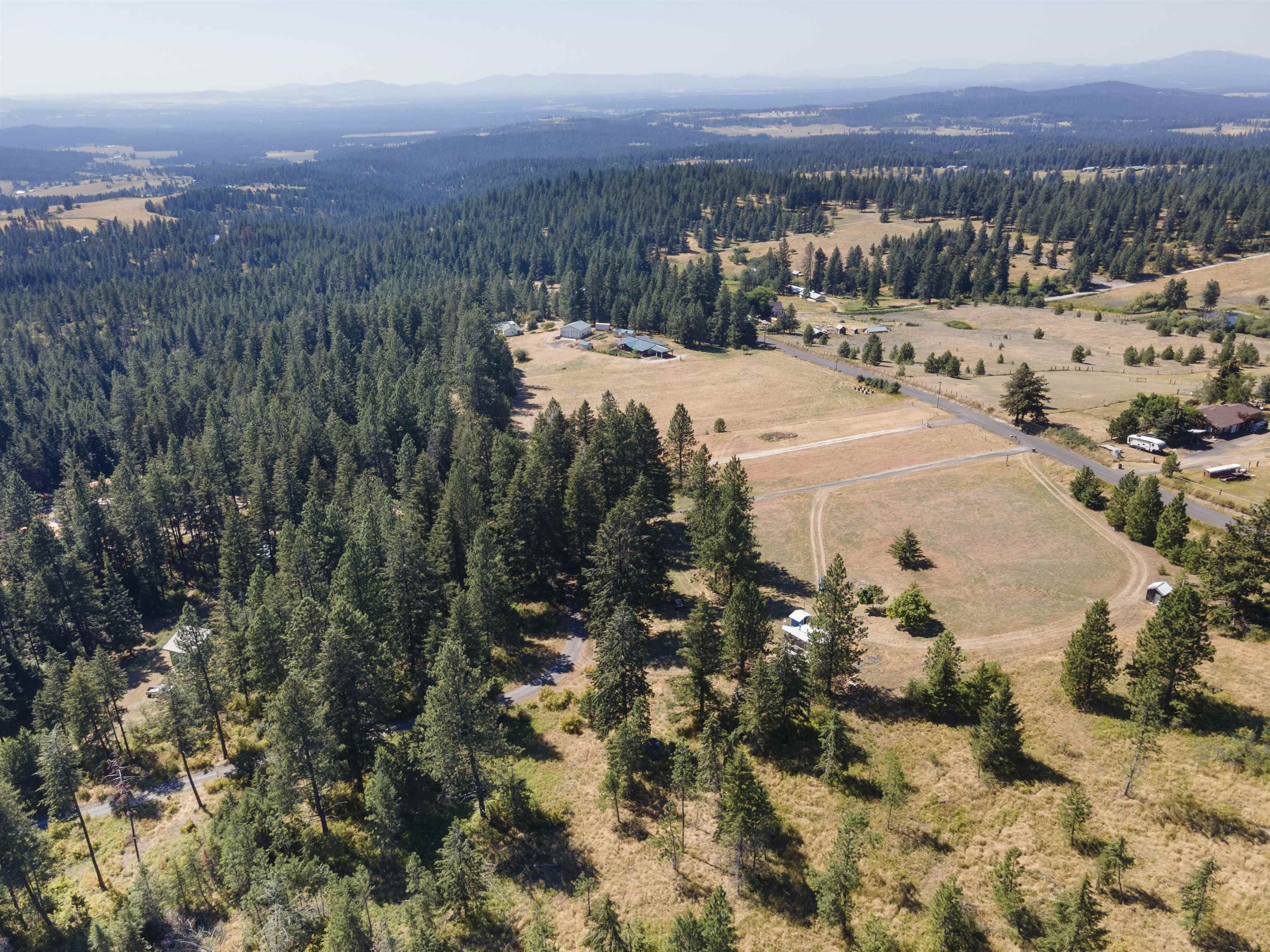 15010 East Tallman Road Chattaroy, WA 99003 - Photo 2 of 20