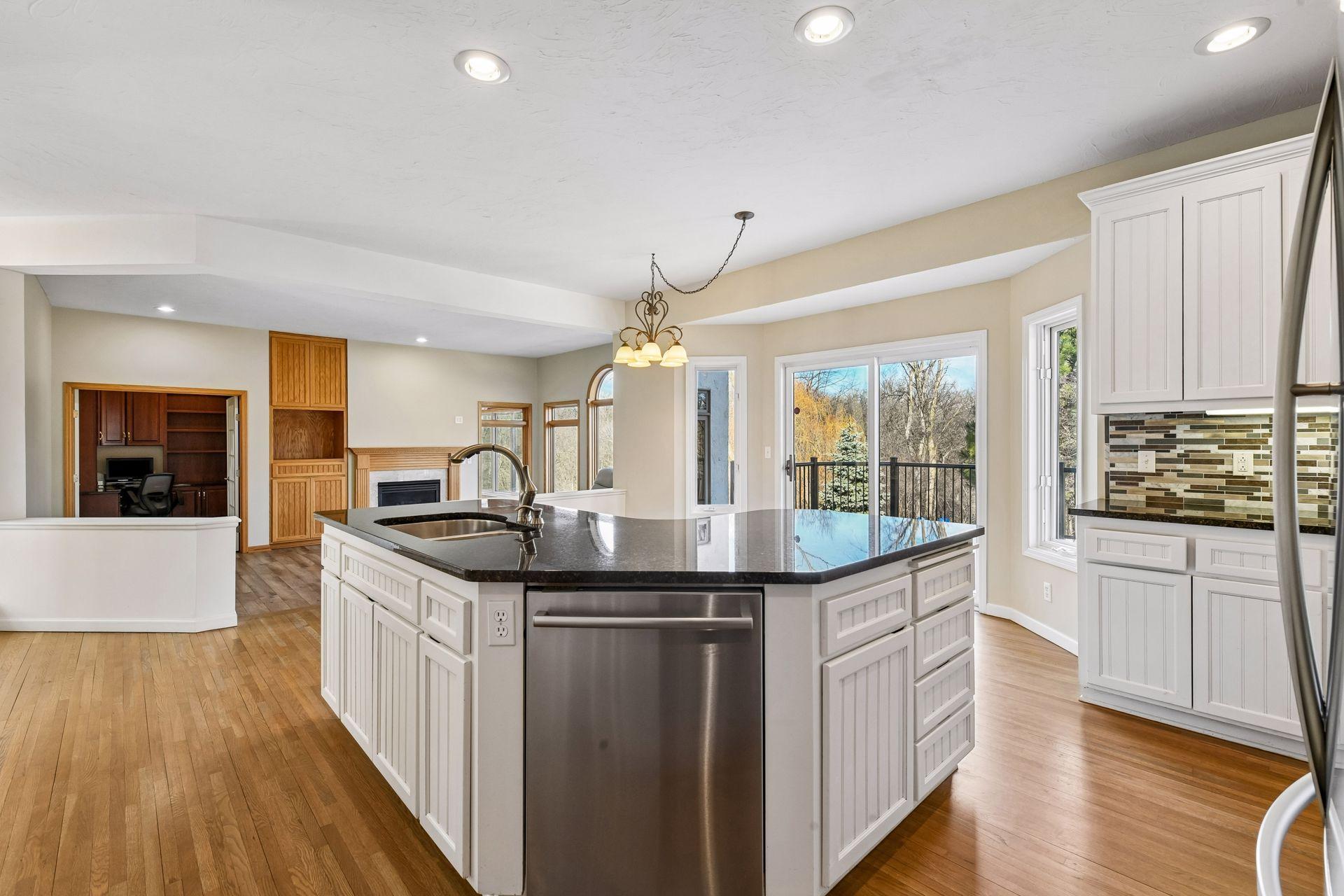 16870 Creek Ridge Trail Minnetonka, MN 55345 - Photo 30 of 48