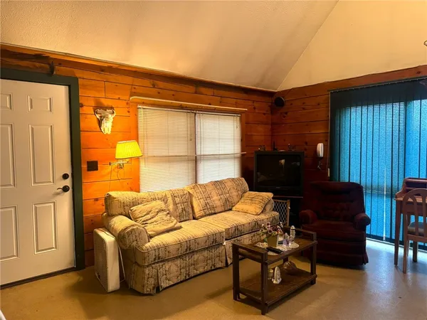 $220,000 | 260 Log Cabin Lane, New Berlin, NY 13843