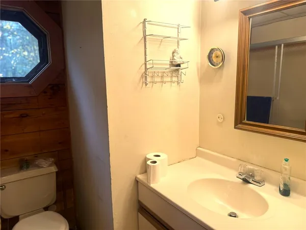 $220,000 | 260 Log Cabin Lane, New Berlin, NY 13843