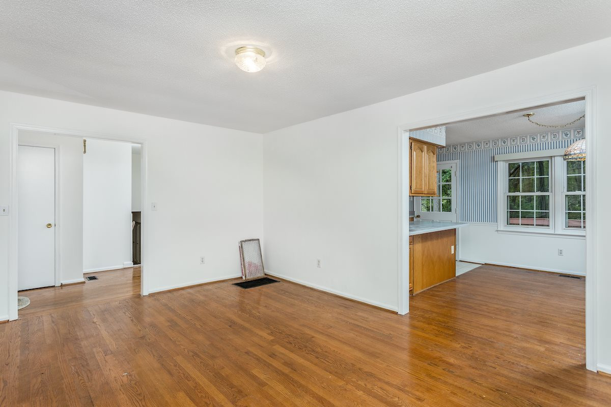 1304 Medfield Road Raleigh, NC 27607 - Photo 6 of 30 Photo 6