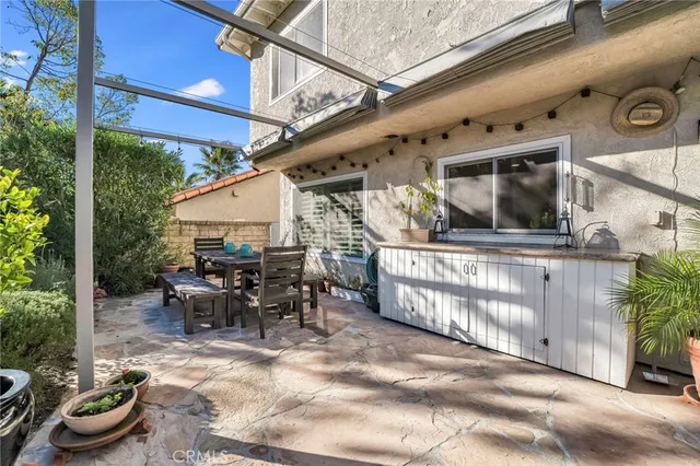 $1,550,000 | 6334 Aquarius Avenue, Agoura Hills, CA 91301