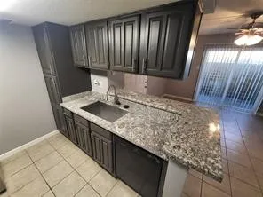 $470,000 | 12955 Woodforest Boulevard, Unit 53, Houston, TX 77015