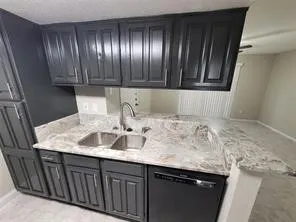 $470,000 | 12955 Woodforest Boulevard, Unit 53, Houston, TX 77015