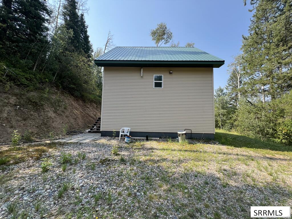 154 Lakeview Drive Irwin, ID 83428 - Photo 2 of 9 Gallery Image 2