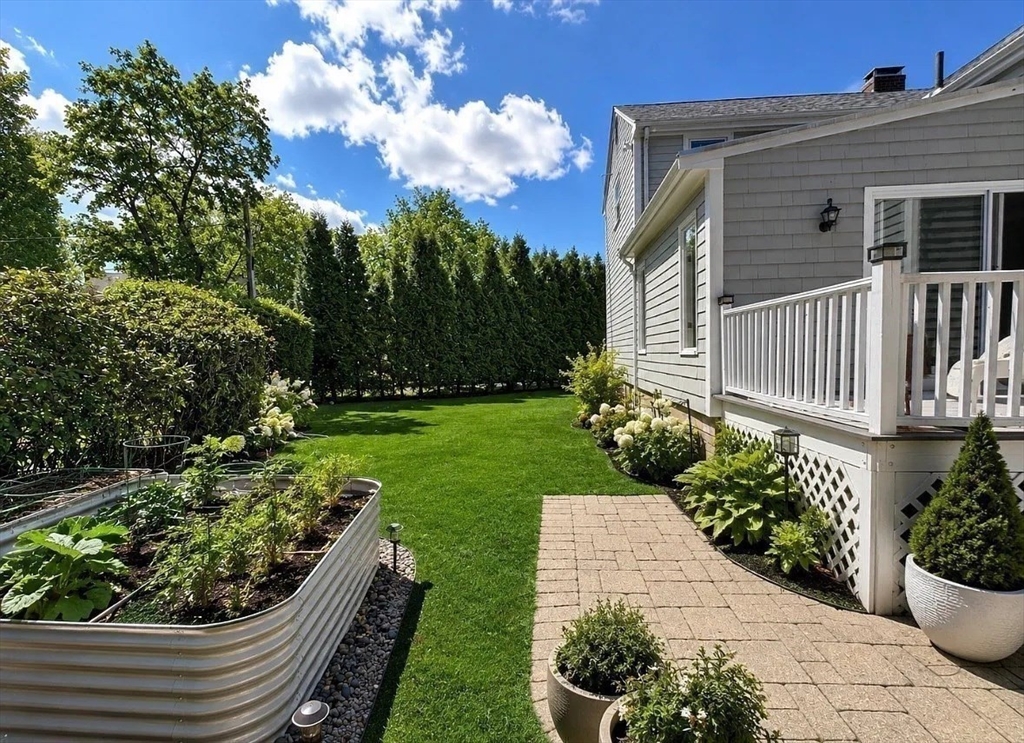 106 Annawan Road Newton, MA 02468 - Photo 23 of 31