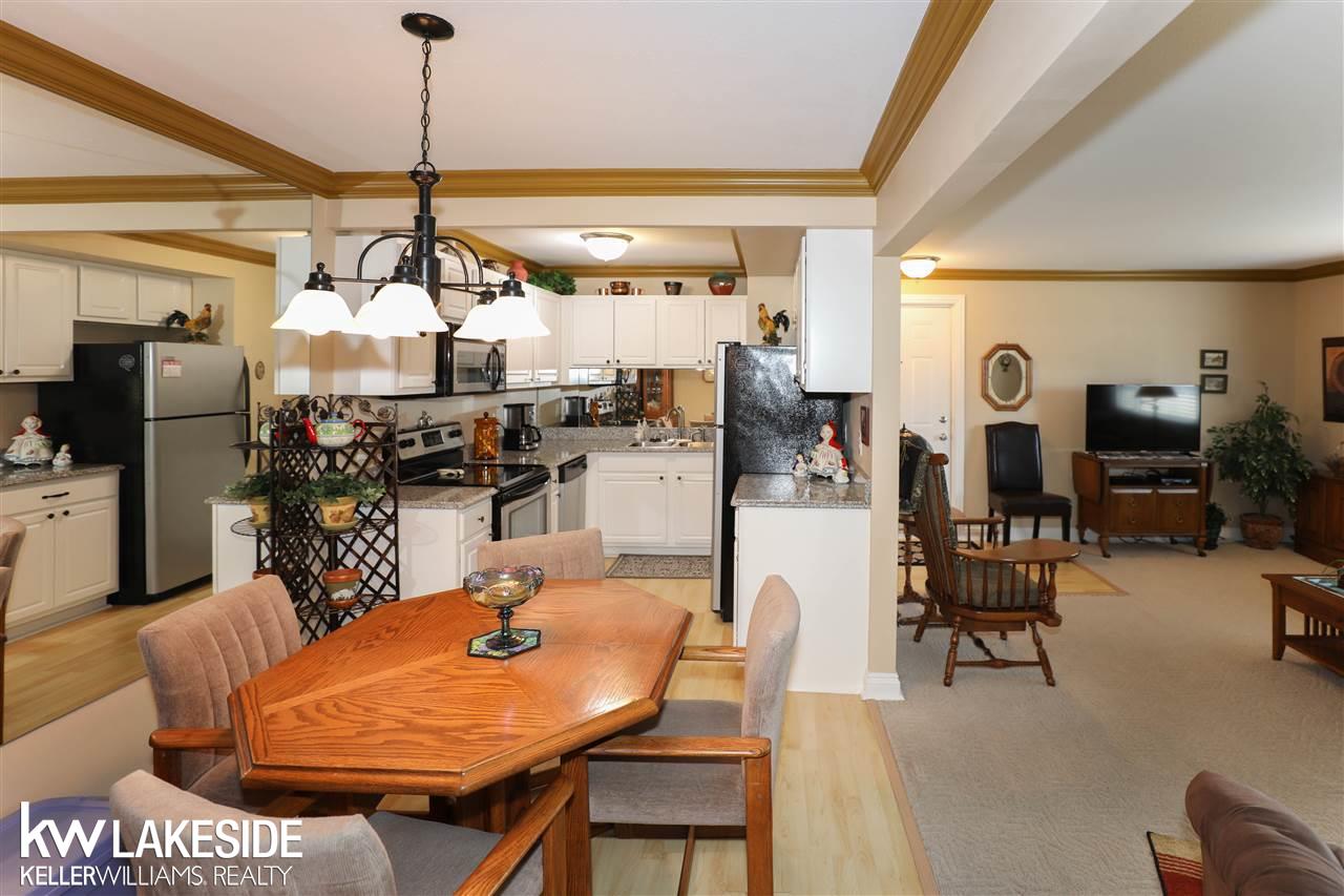 2309 Walton Boulevard, Unit 31 Rochester Hills, MI 48309 - Photo 12 of 23