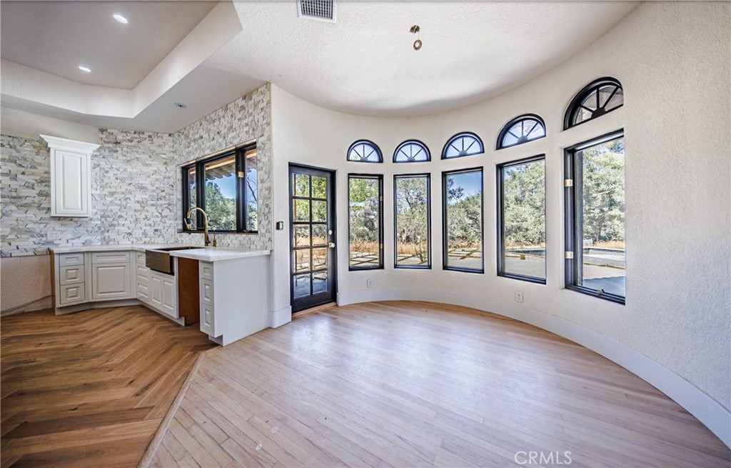 16515 Valley Ranch Road Canyon Country, CA 91387 - Photo 24 of 75 Gallery Image 24