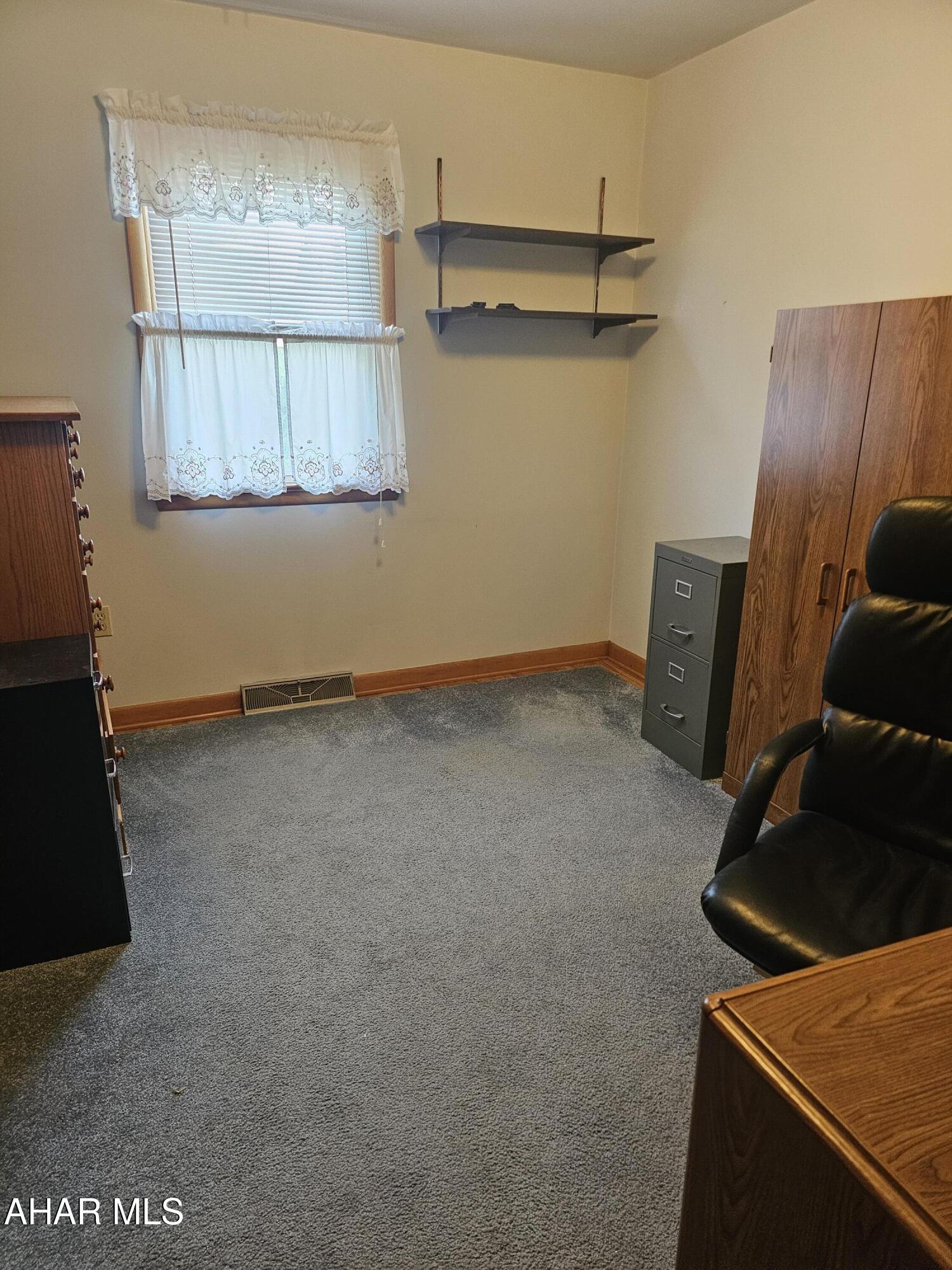 801 James Street Roaring Spring, PA 16673 - Photo 16 of 27