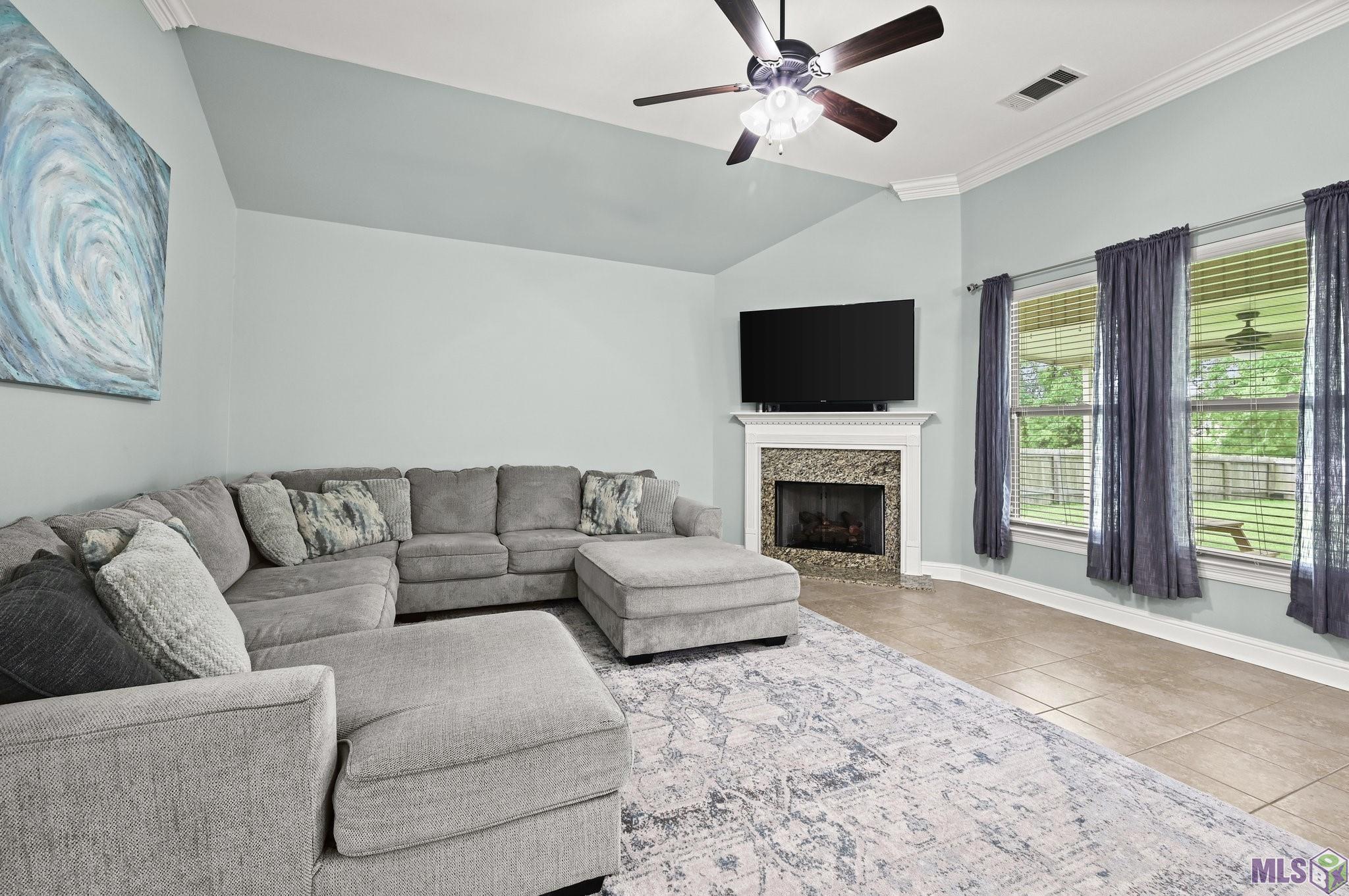 9420 Falling Oak Drive Baton Rouge, LA 70817 - Photo 4 of 16 Gallery Image 4