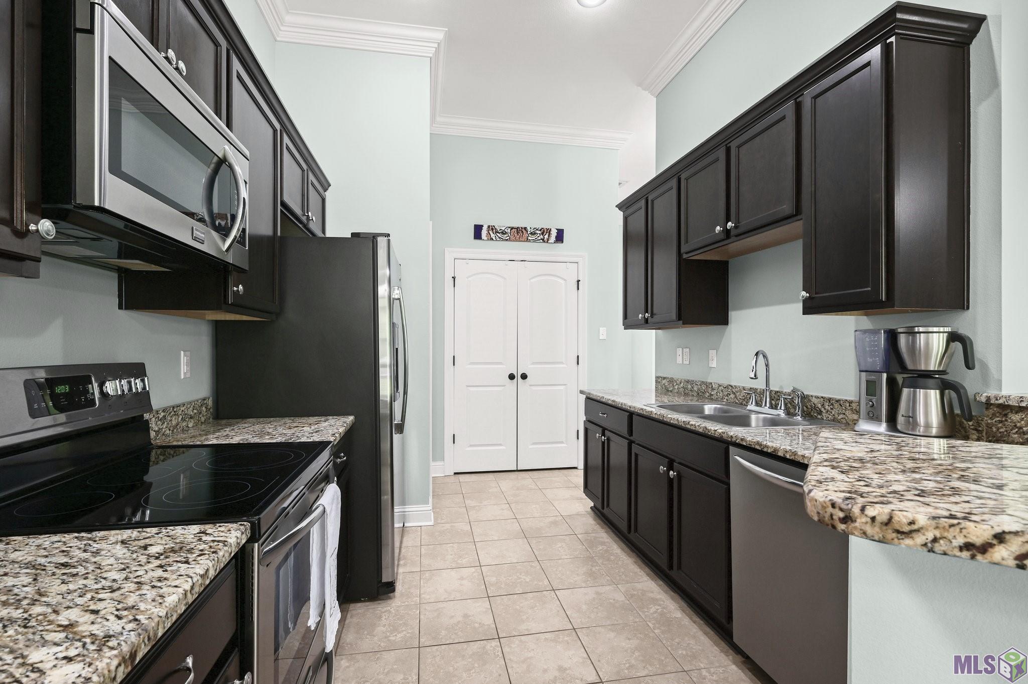 9420 Falling Oak Drive Baton Rouge, LA 70817 - Photo 7 of 16 Gallery Image 7