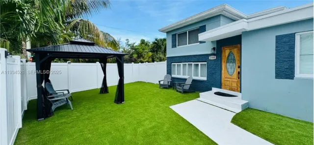 a view of outdoor space yard and patio