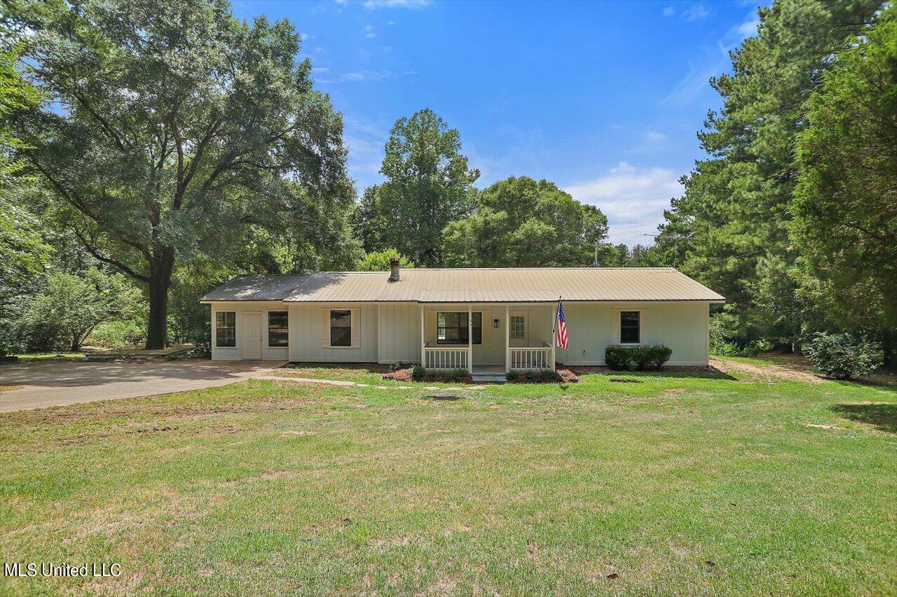 297 Herrington Road Mendenhall, MS 39114 - Photo 1 of 35 01-297 Herrington Rd
