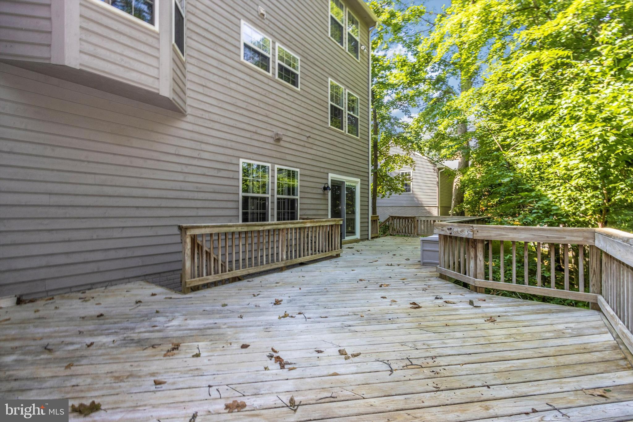 6728 Oakridge Road New Market, MD 21774 - Photo 54 of 64 Lower - level deck