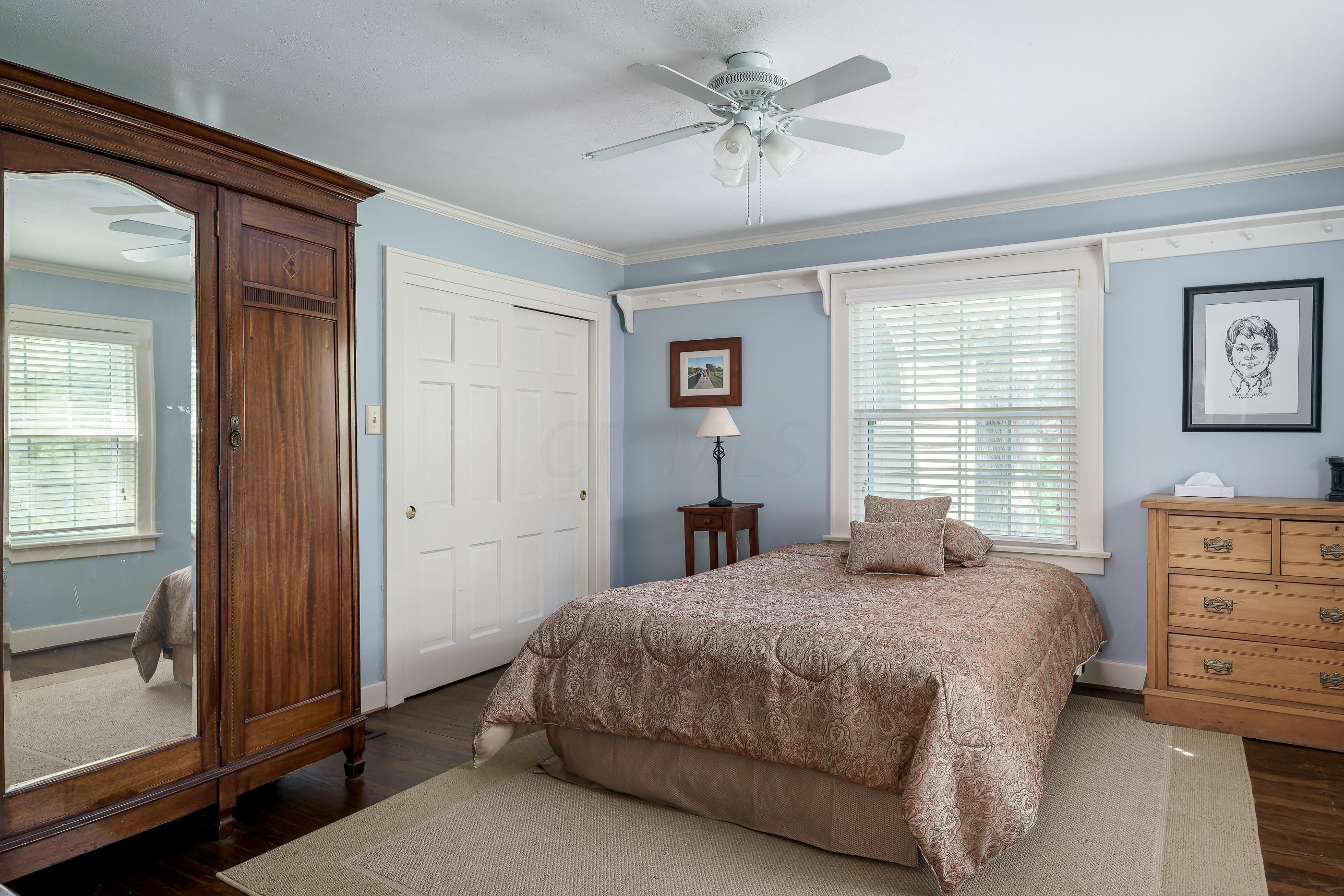 2254 Fairfax Road Columbus, OH 43221 - Photo 25 of 52