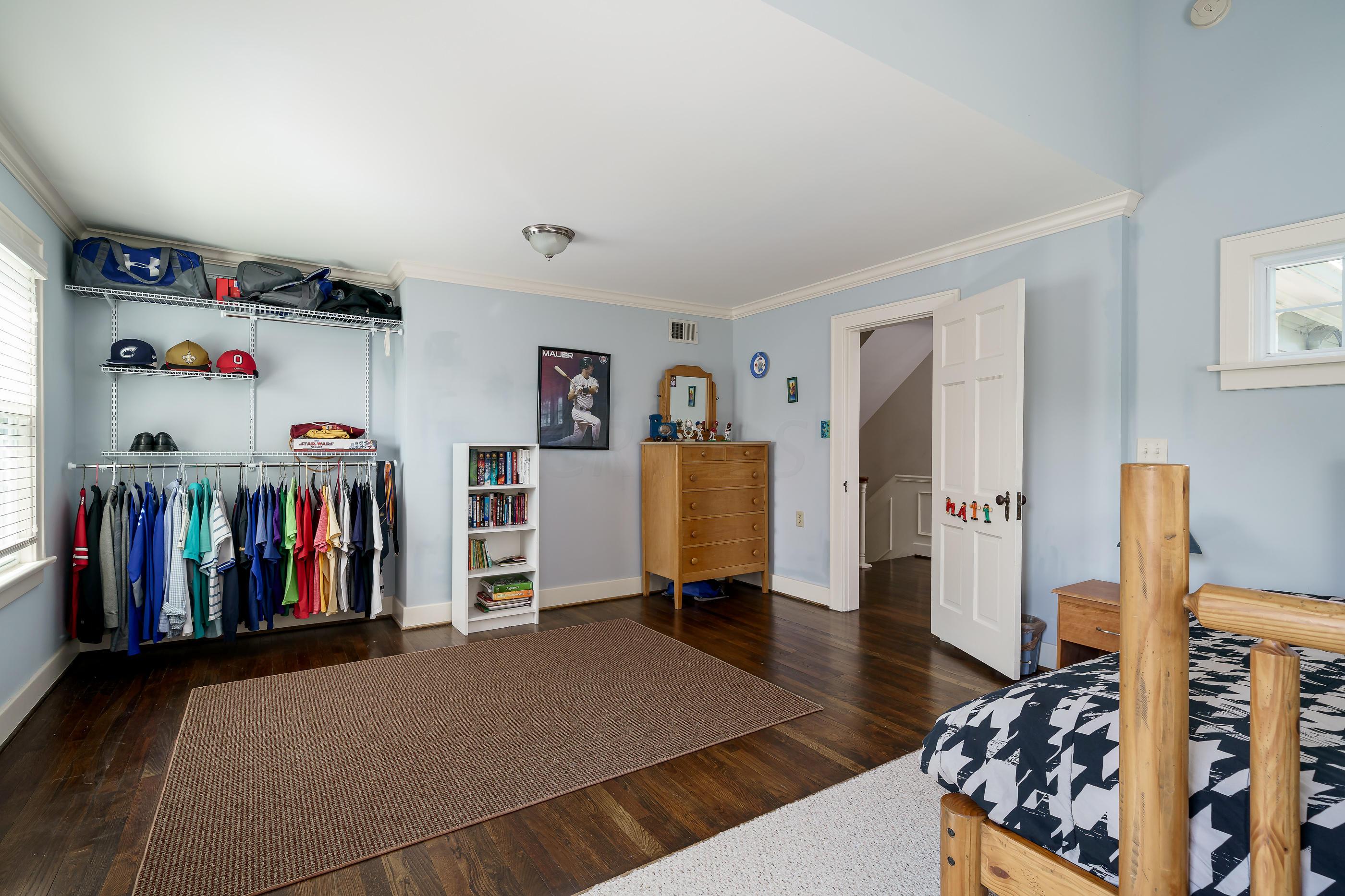 2254 Fairfax Road Columbus, OH 43221 - Photo 28 of 52