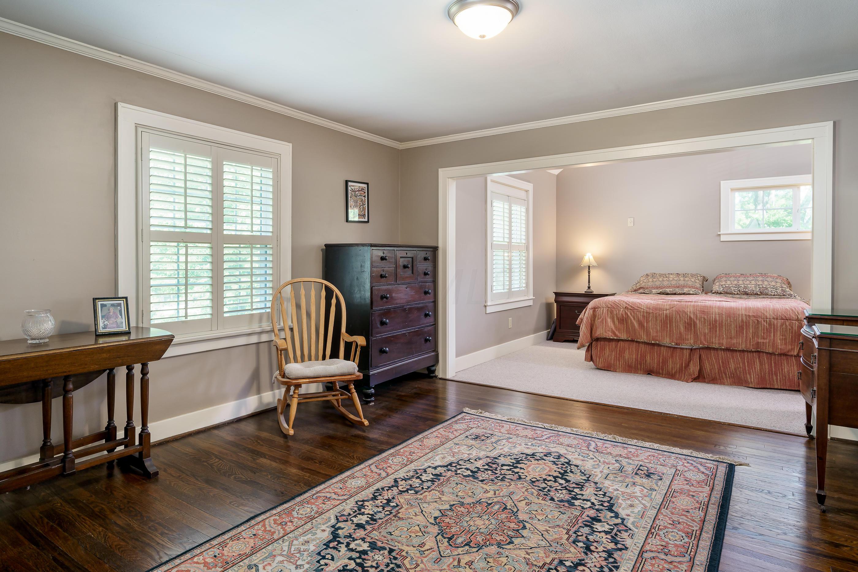 2254 Fairfax Road Columbus, OH 43221 - Photo 30 of 52