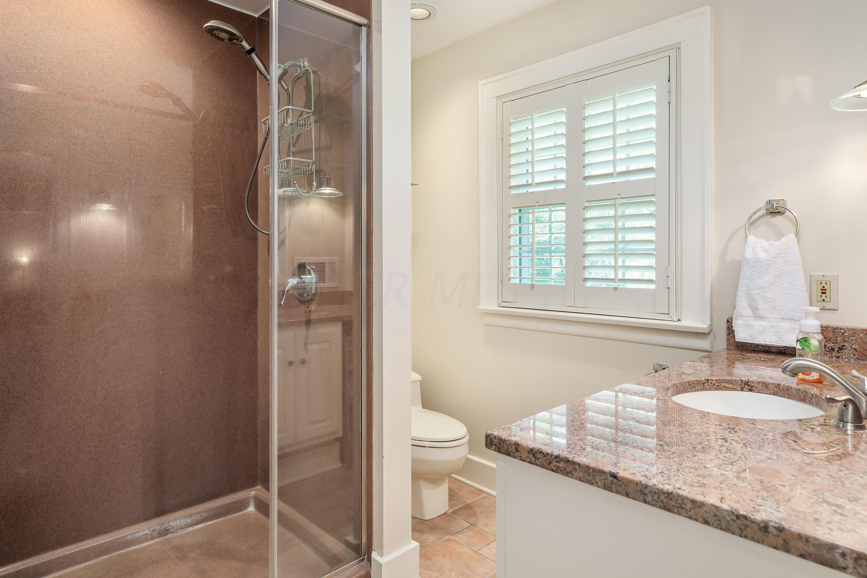 2254 Fairfax Road Columbus, OH 43221 - Photo 33 of 52