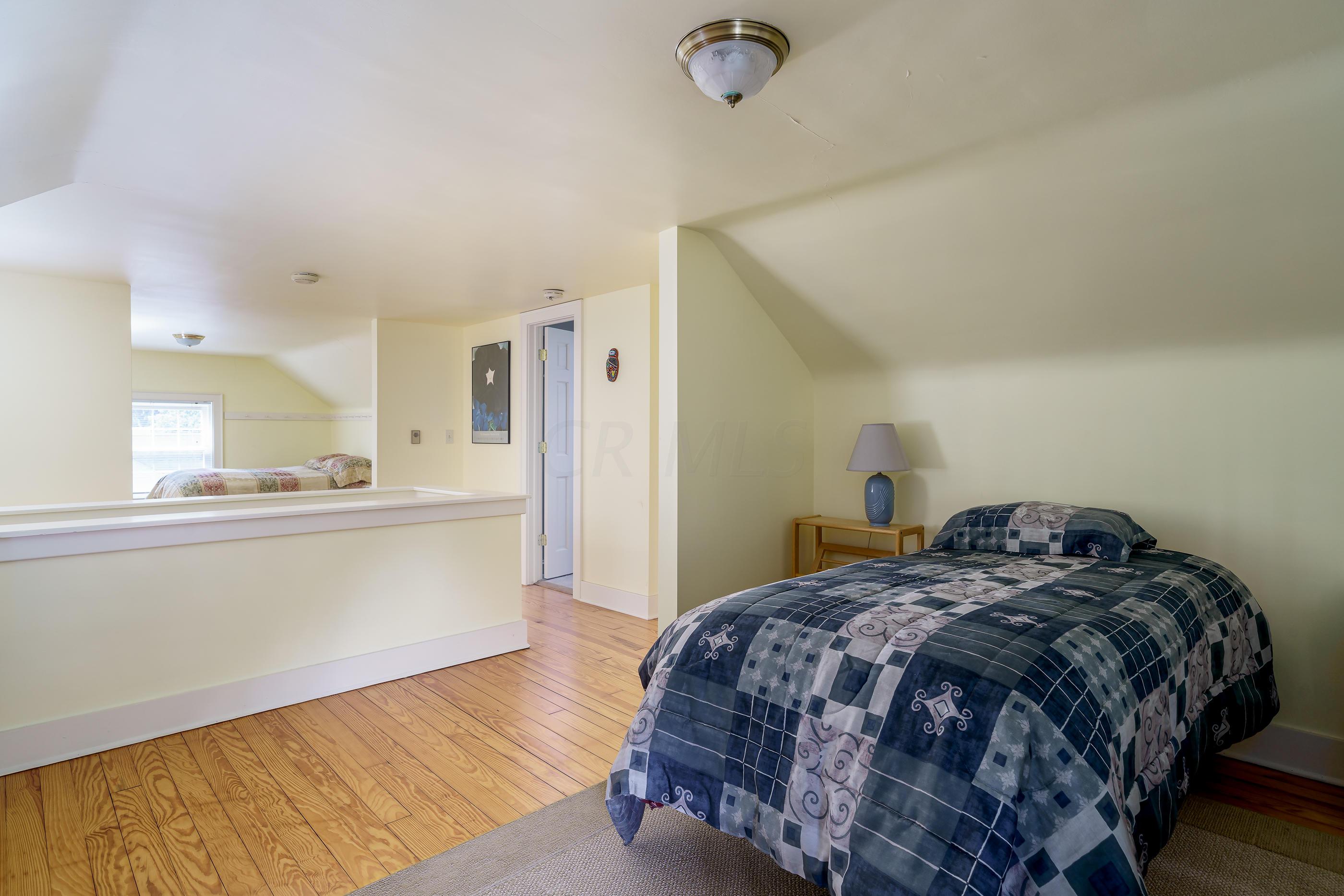 2254 Fairfax Road Columbus, OH 43221 - Photo 39 of 52