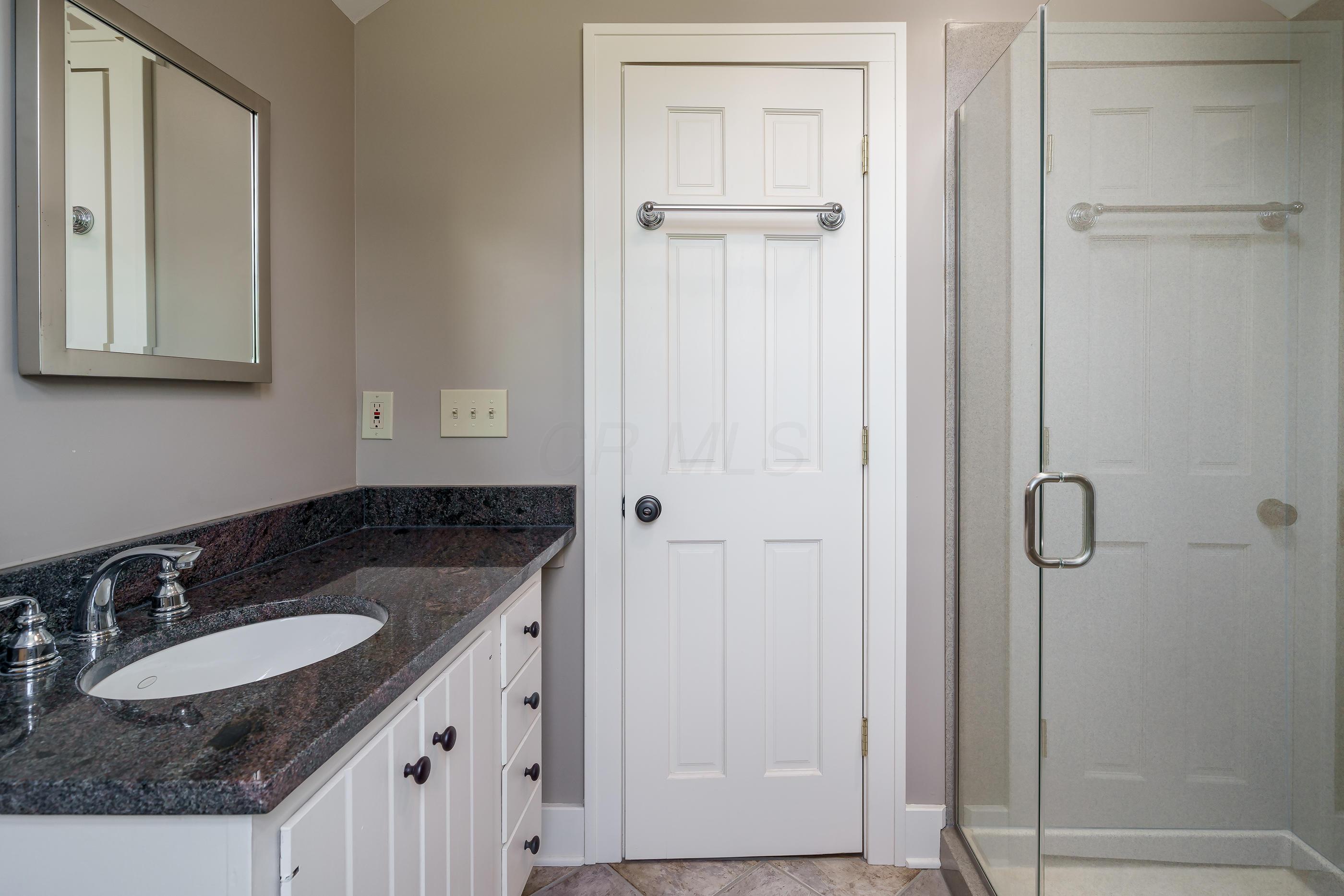 2254 Fairfax Road Columbus, OH 43221 - Photo 41 of 52