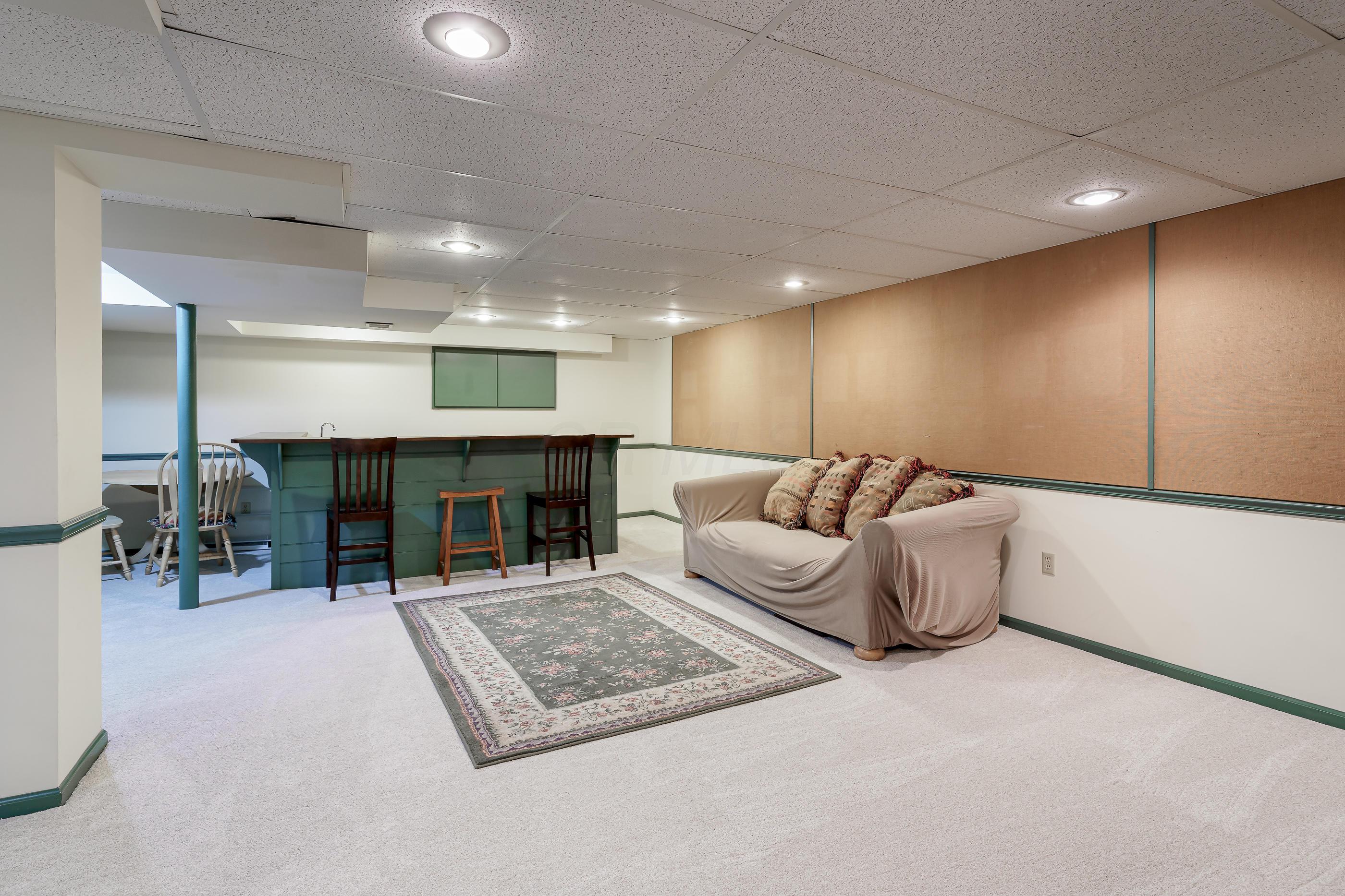 2254 Fairfax Road Columbus, OH 43221 - Photo 42 of 52