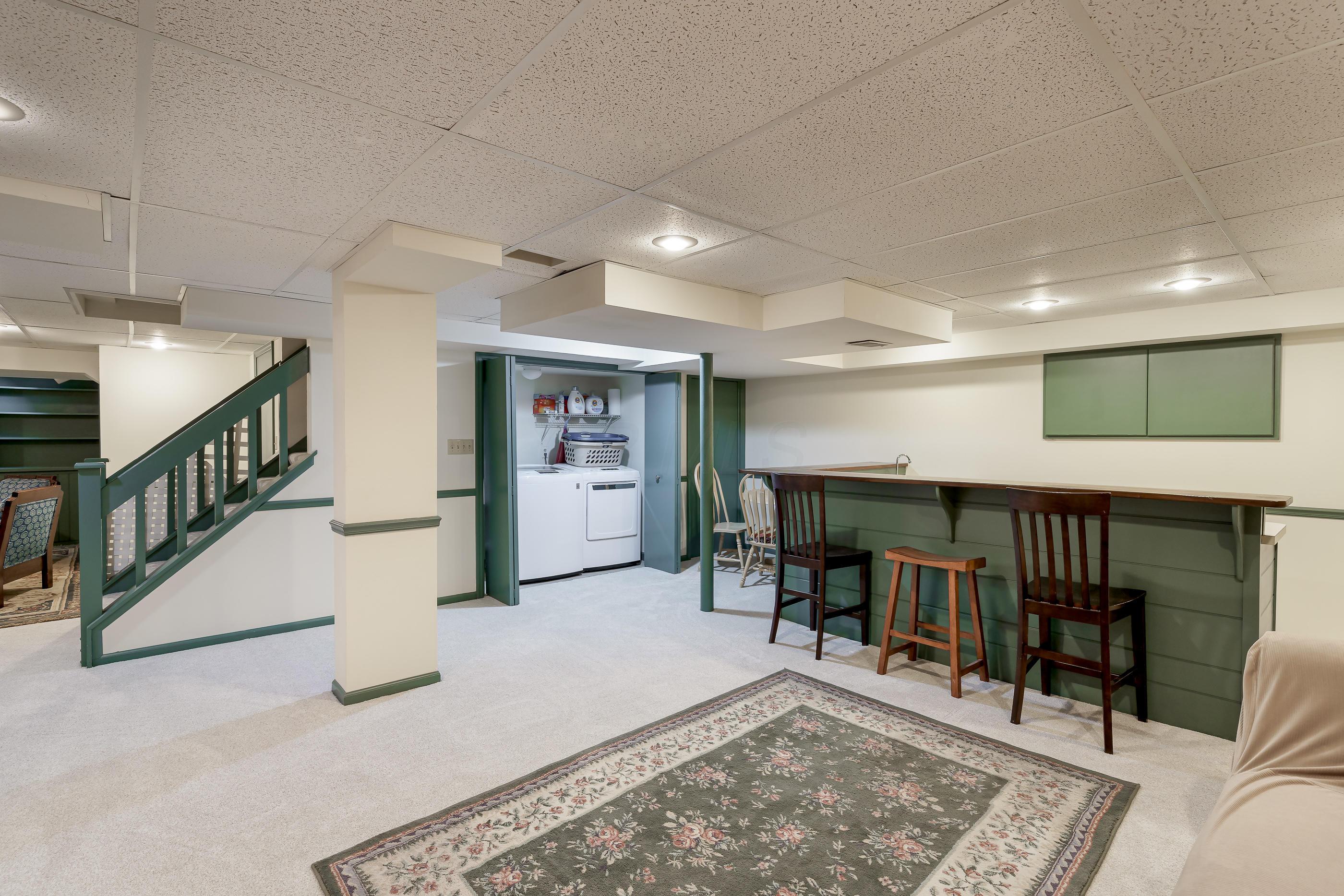 2254 Fairfax Road Columbus, OH 43221 - Photo 43 of 52