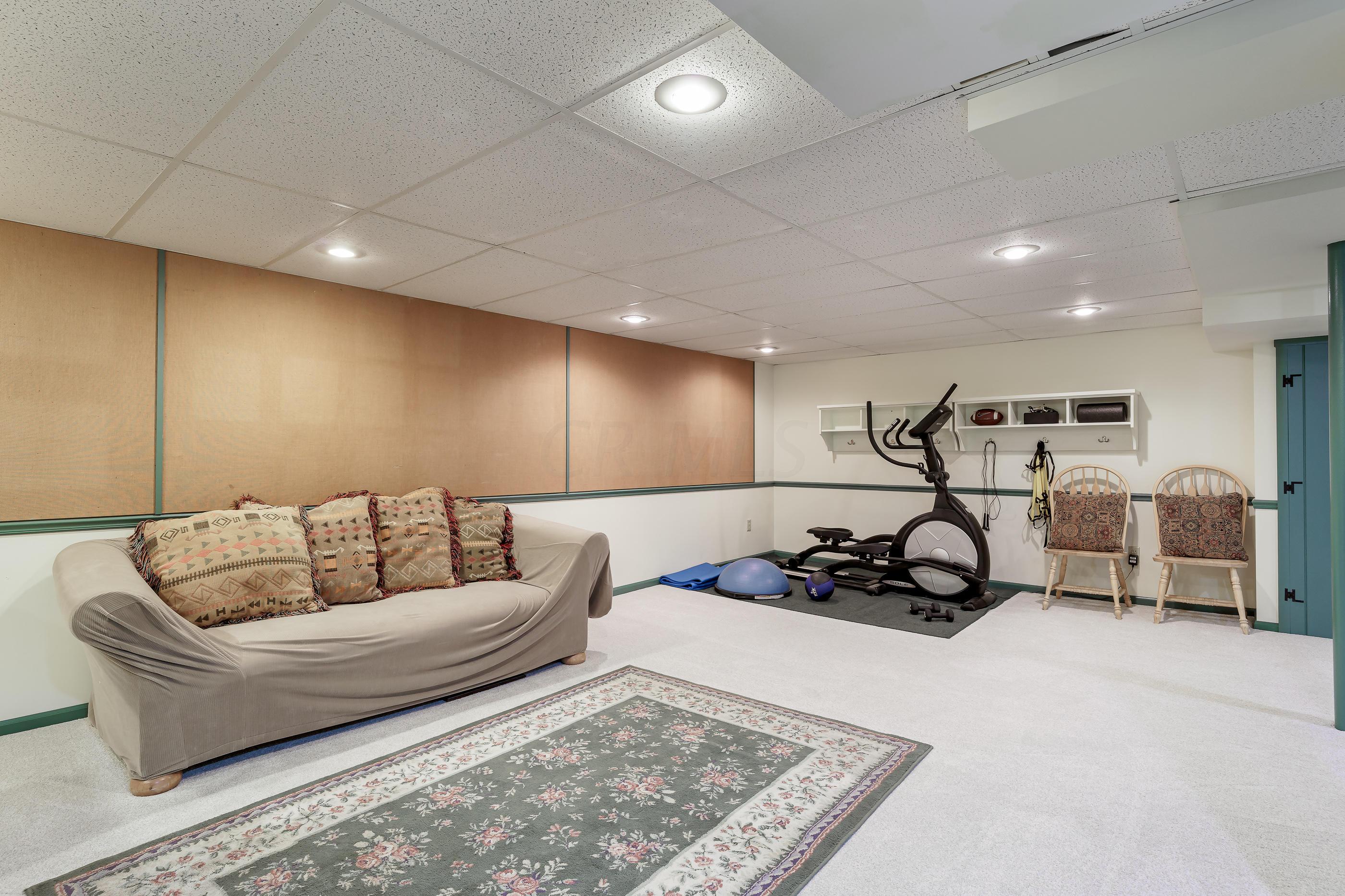 2254 Fairfax Road Columbus, OH 43221 - Photo 45 of 52