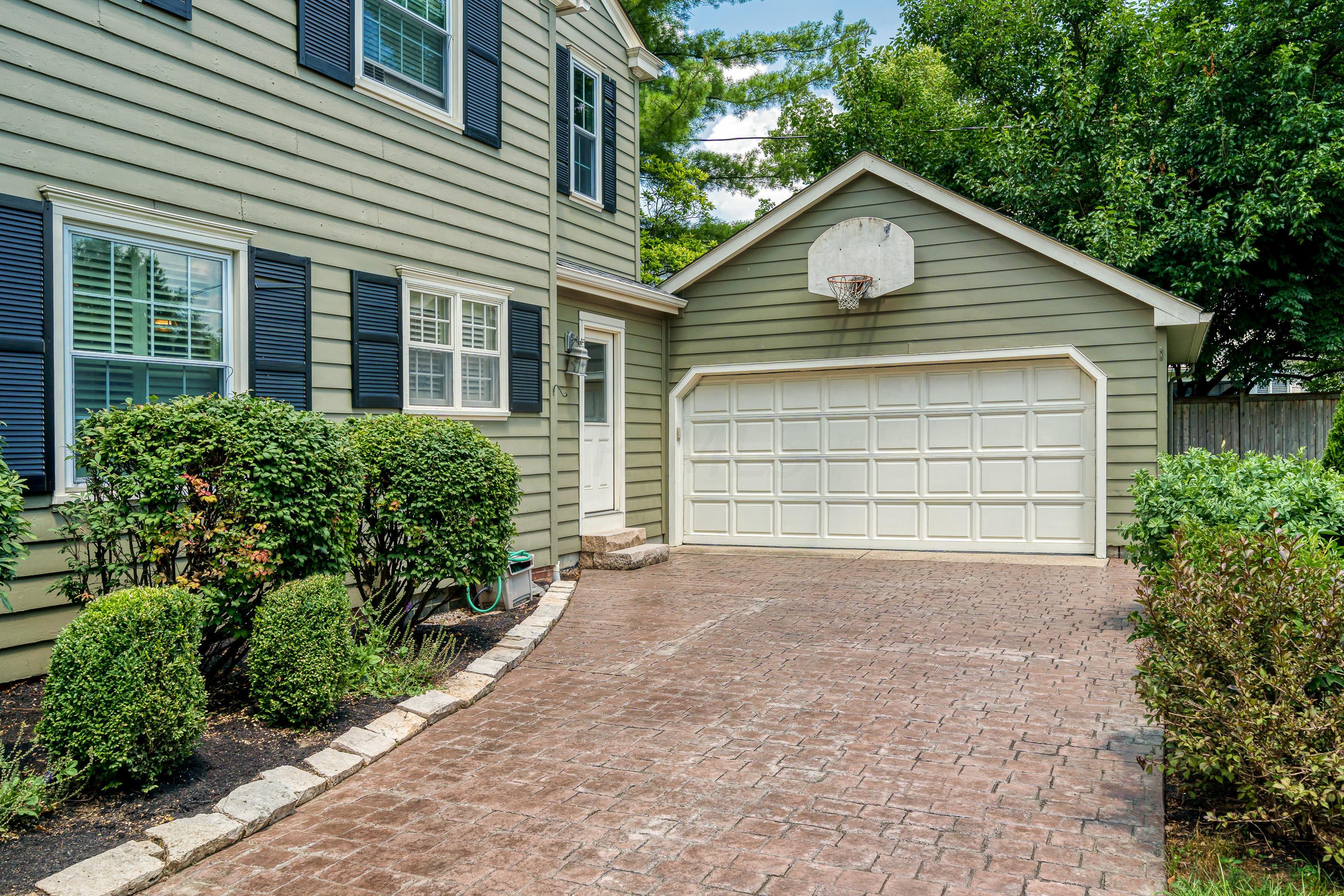2254 Fairfax Road Columbus, OH 43221 - Photo 48 of 52