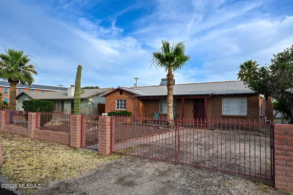$330,000 | 2358 East 18th Street, Tucson, AZ 85719