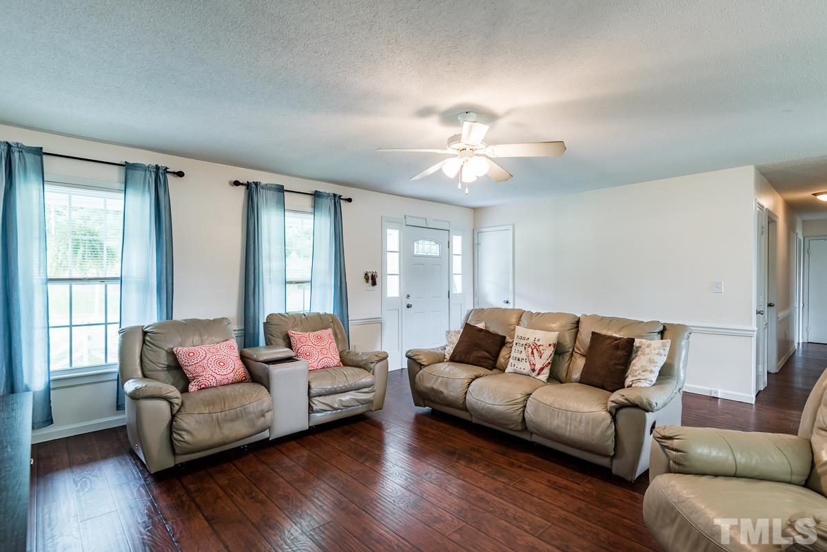 790 Carlyle Road Zebulon, NC 27597 - Photo 4 of 19 Gallery Image 4