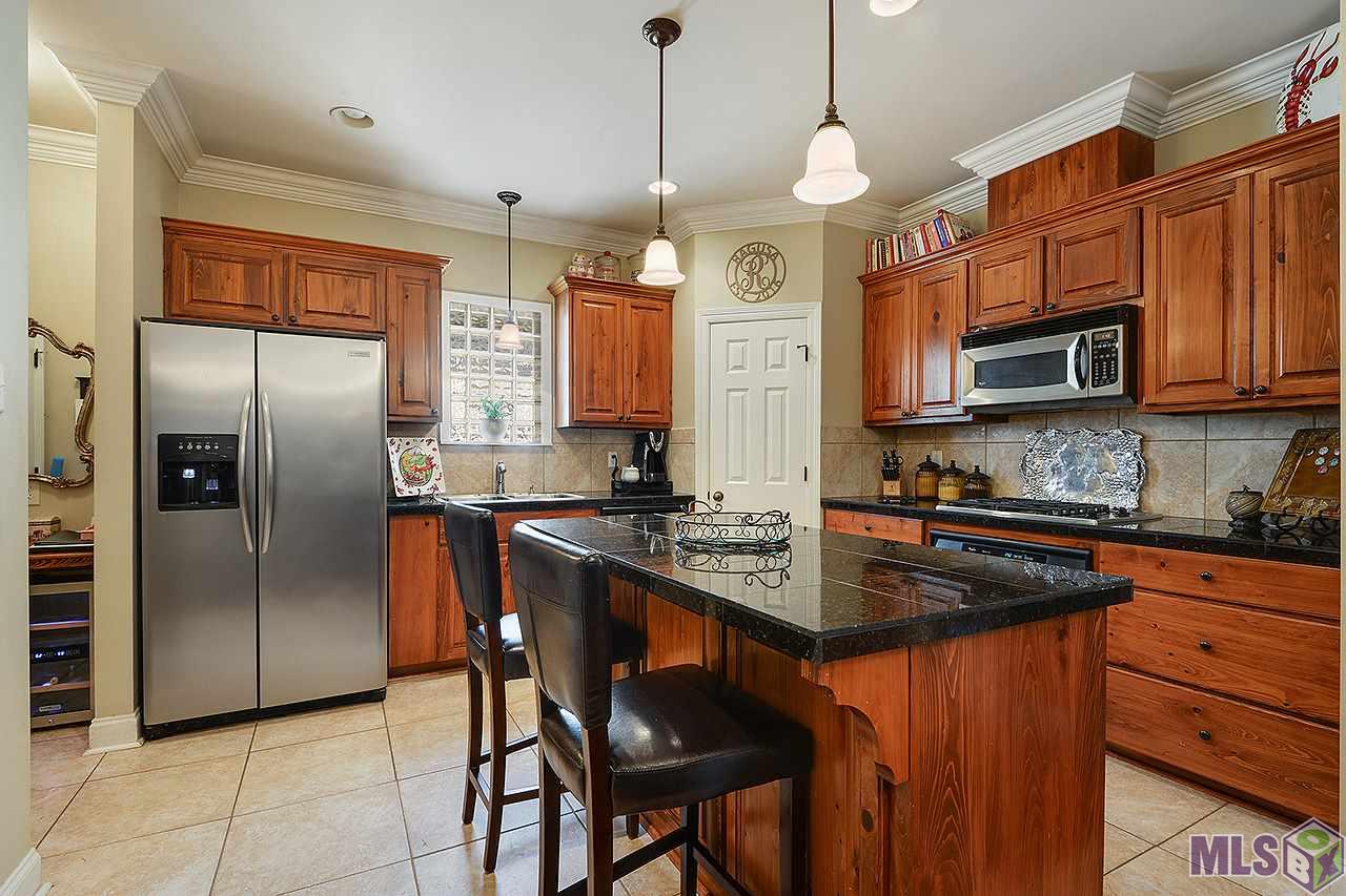 5739 Hidden Ridge Lane Baton Rouge, LA 70816 - Photo 5 of 13
