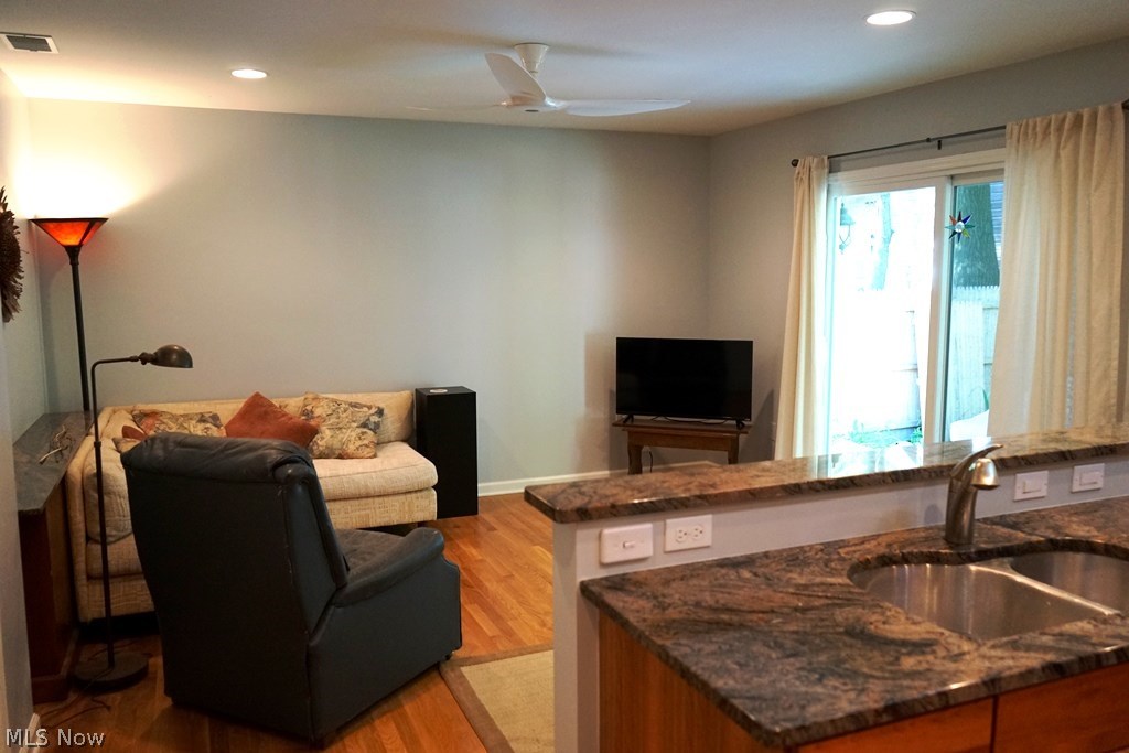2314 Lamberton Road Cleveland, OH 44118 - Photo 12 of 25