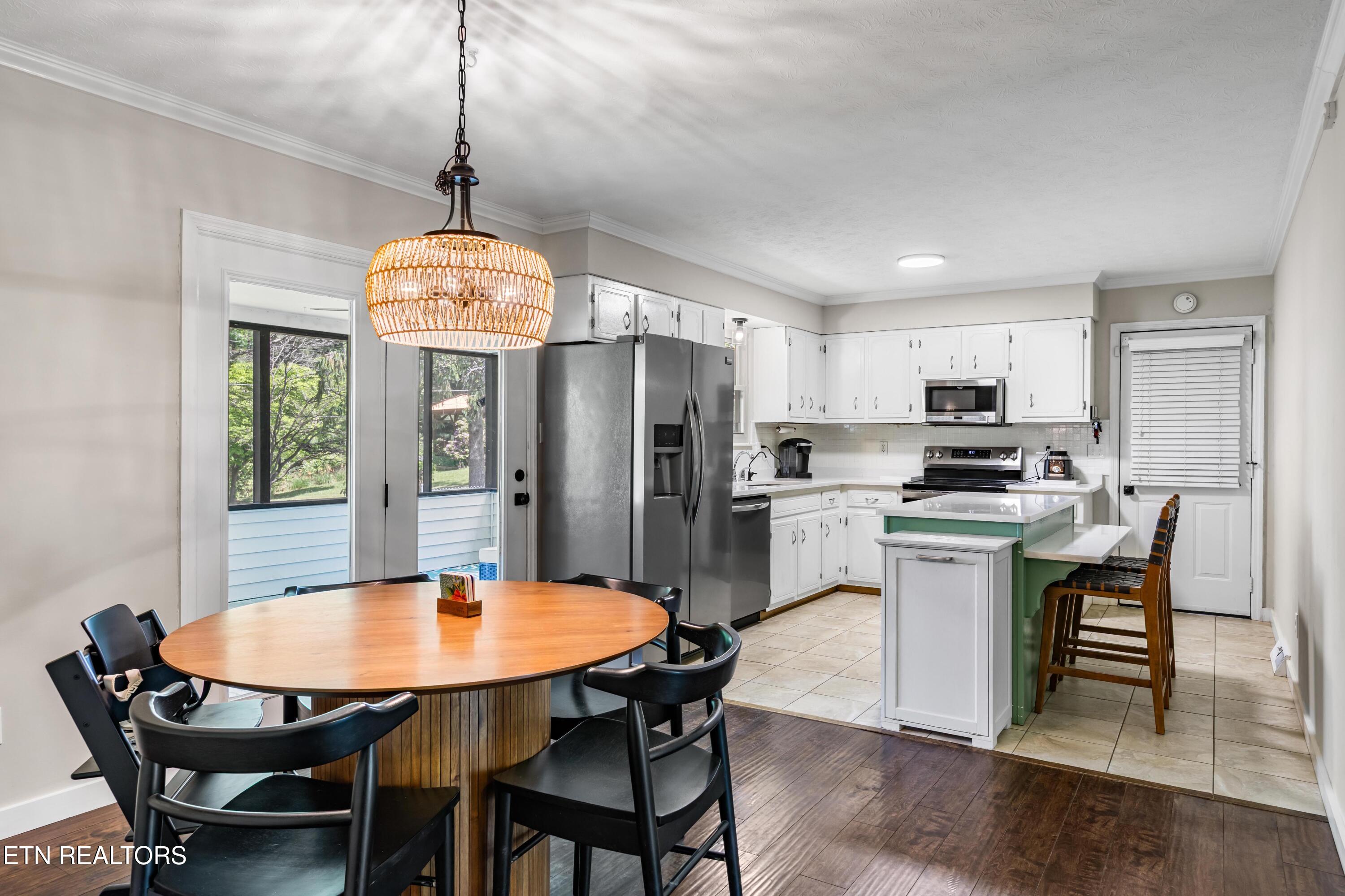 112 Shannon Road Jacksboro, TN 37757 - Photo 11 of 32 030A7851